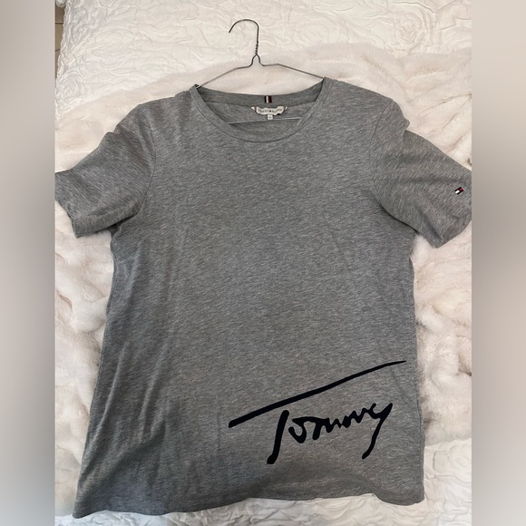 Tommy Hilfiger Tops - Tommy Hilfiger Grey Tshirt